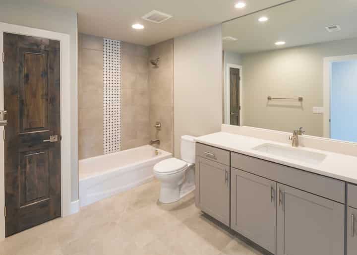 Make your own choice for bathtub in Anaheim